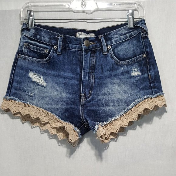 Free People Pants - Free People Lace Edge Denim 3" Shorts Sz 25